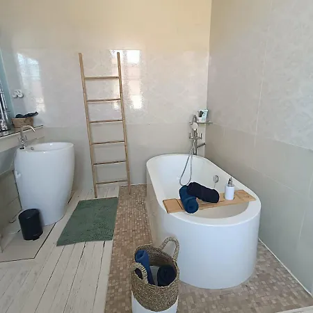 Bed & Breakfast Entre Bastide Et Cite Et Son Rooftop 4*